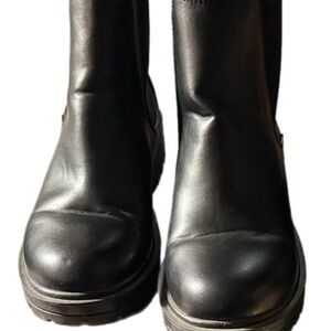 Over-the-Knee Black  Boots - Sleek Women's Riding Style